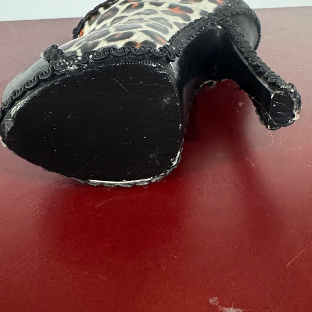 Leopard Print High Heel Ankle Boot ring holder - Picture 7 of 8